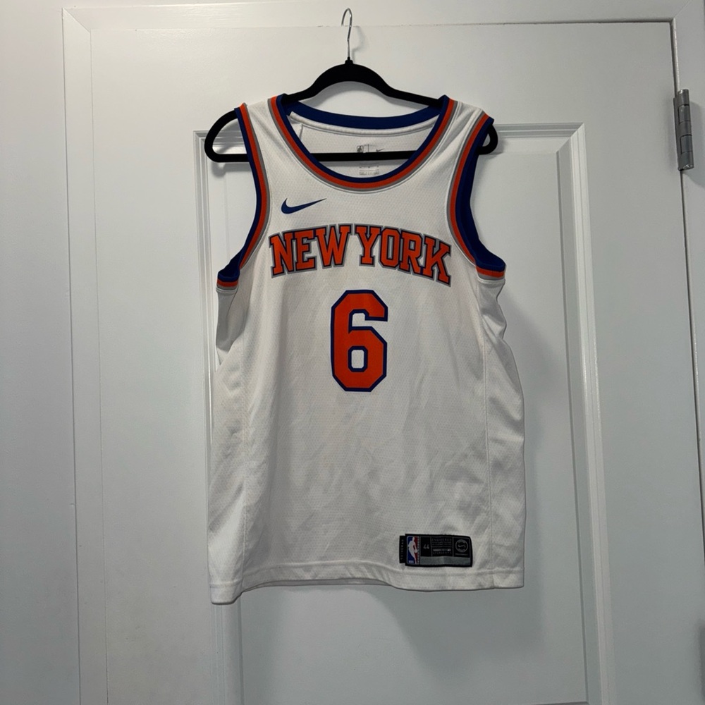 Nike White NBA Swingman Jersey Patch Detail